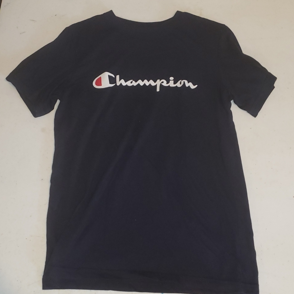 Champion t-shirt